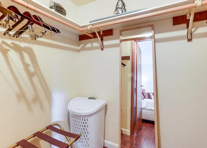 < 1 Mi To Old Town: W/ Balcony Holiday home Scottsdale