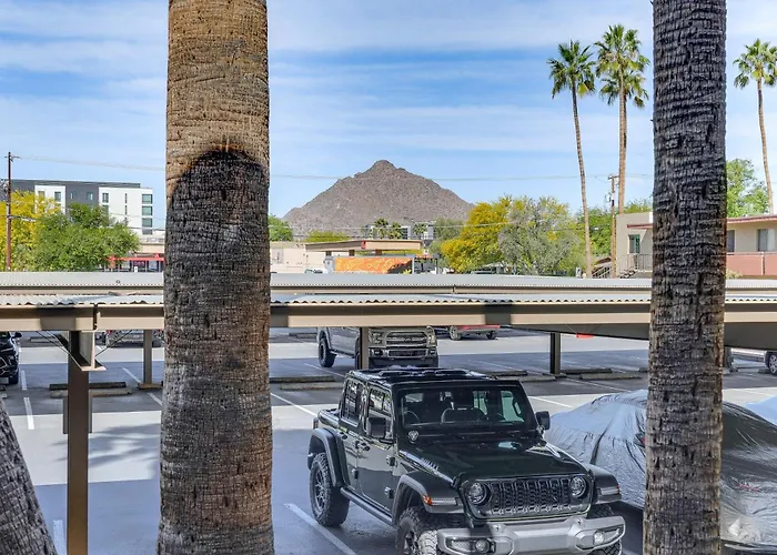 < 1 Mi To Old Town: W/ Balcony Scottsdale
