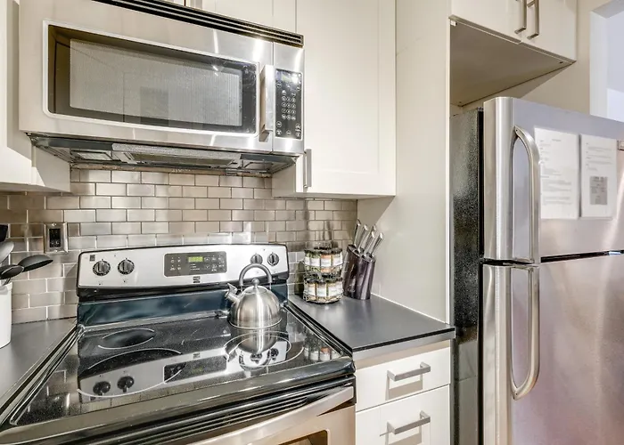 Holiday home < 1 Mi To Old Town: W/ Balcony Scottsdale